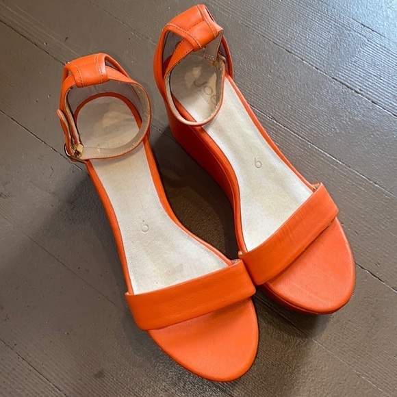Joe Fresh Shoes - Joe fresh shoes orange platform ankle strap adjustable size 9